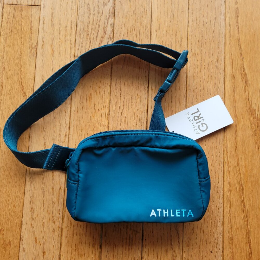 NWT Athleta Small Always Belt Bag Coastal Teal